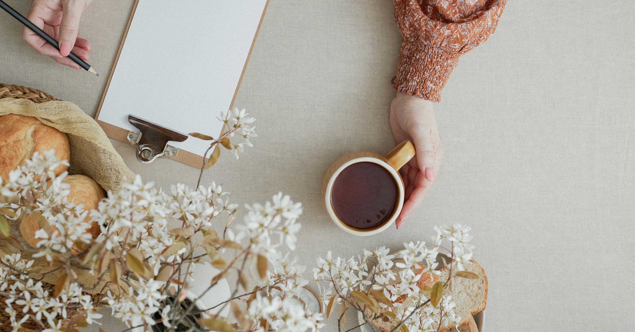 15 Scriptures for a Healthy Mindset Rooted In Everything Lovely and True